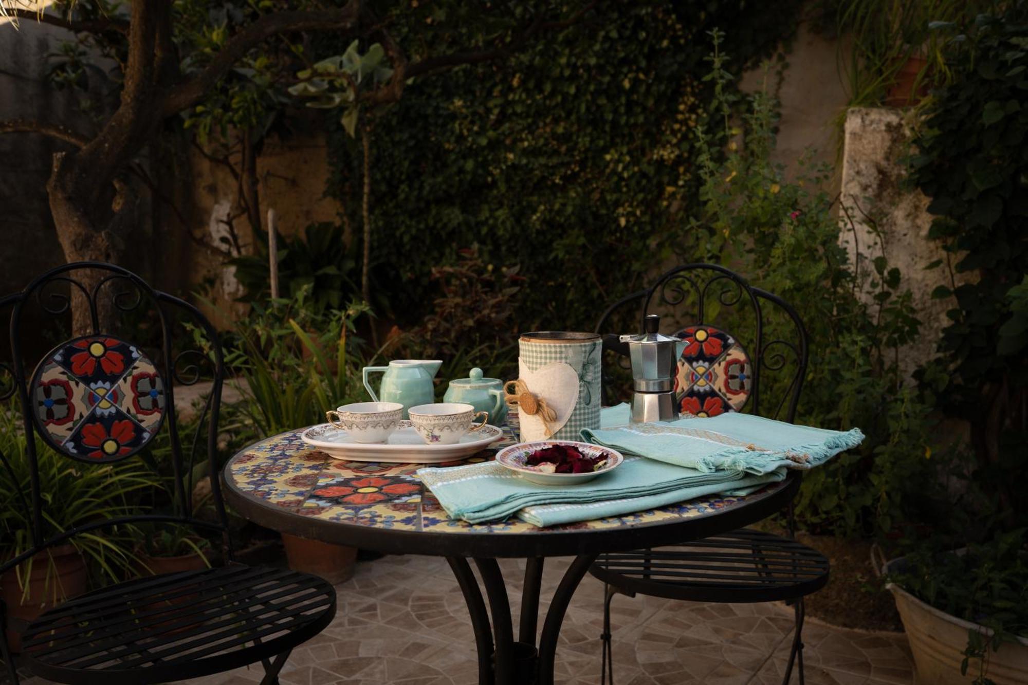 Musei Sa Domu De Ladiri - Matrimoniale Con Giardino Bed & Breakfast エクステリア 写真