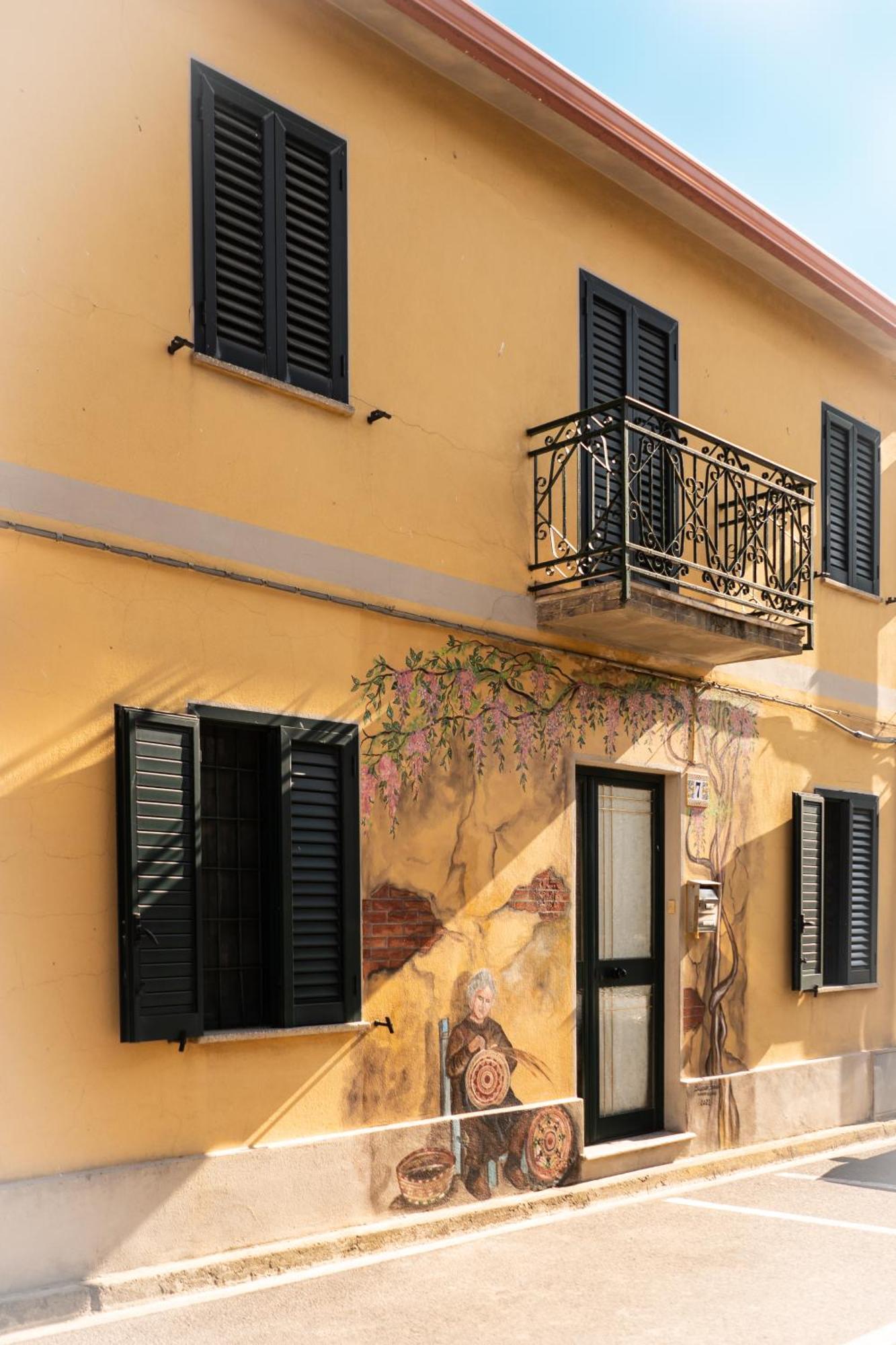 Musei Sa Domu De Ladiri - Matrimoniale Con Giardino Bed & Breakfast エクステリア 写真